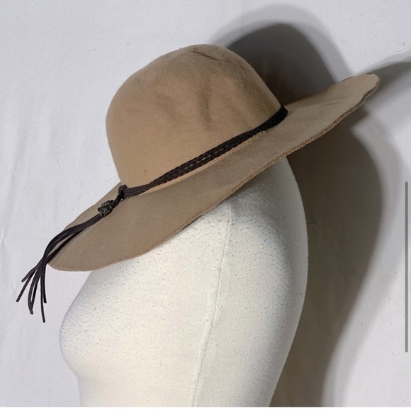 KIT Tan Wide Brim Floppy Sun Hat - Picture 5 of 13